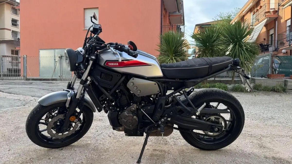 Yamaha XSR 700 XTribute (2019 - 20)  (4)