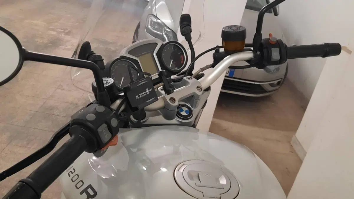 Bmw R 1200 R (2011 - 14)  (2)
