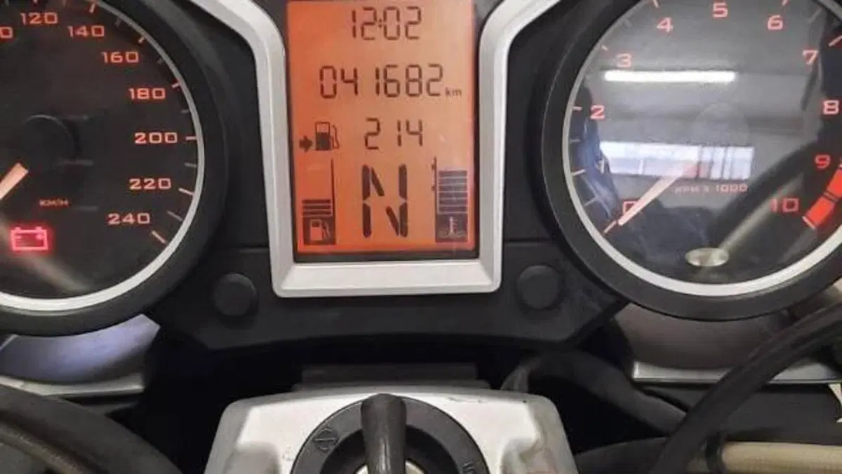 Bmw R 1200 R (2011 - 14)  (6)