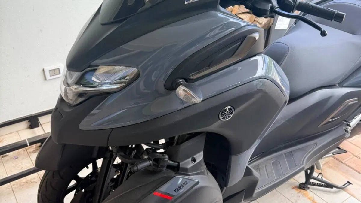 Yamaha Tricity 300 (2021 - 24)  (2)