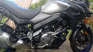 Suzuki V-Strom 650XT (2021 - 25)  (2)