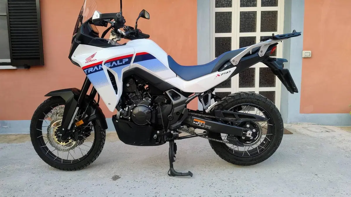 Honda Transalp XL750 Easy Travel (2023 - 24)  (2)