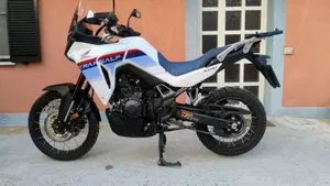 Honda Transalp XL750 Easy Travel (2023 - 24)  (2)