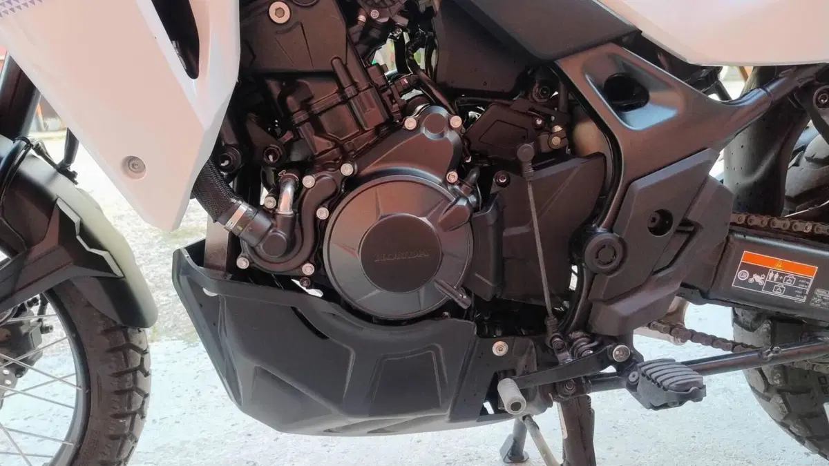 Honda Transalp XL750 Easy Travel (2023 - 24)  (10)