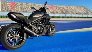 Ducati Diavel 1200 Carbon (2014 - 16)  (2)