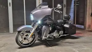 Harley-Davidson 1690 Street Glide Special (2014 - 16) - FLHX  (6)