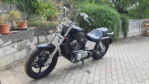 Honda   (2)