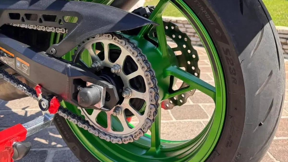 Kawasaki Z 900 (2021 - 24)  (5)