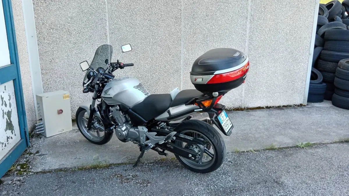 Honda CBF 500 