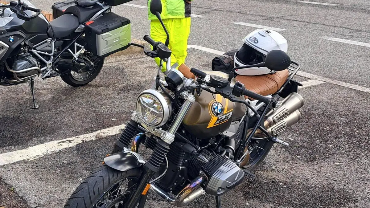 Bmw R nineT Scrambler (2021 - 24)  (4)