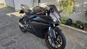 Yamaha YZF R125 (2014 - 16)  (3)