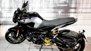 Yamaha MT-09 (2017 - 20)  (2)