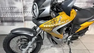 Honda Transalp XL 700 V (2007 - 2013)  (4)