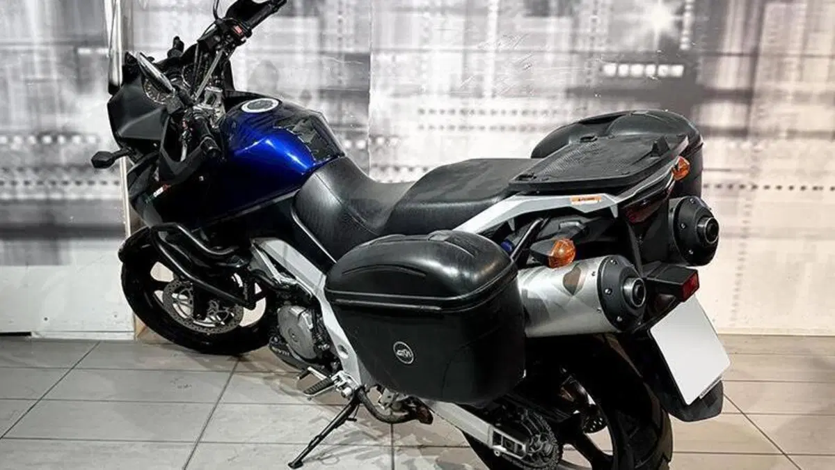 Suzuki V-Strom 1000 (2002 - 06)  (2)