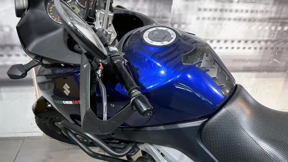 Suzuki V-Strom 1000 (2002 - 06)  (7)
