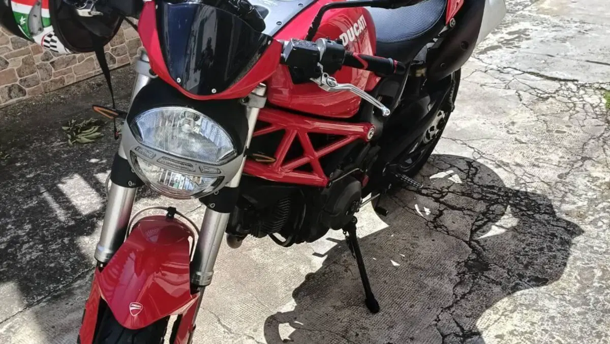 Ducati Monster 796 (2010 - 13)  (2)