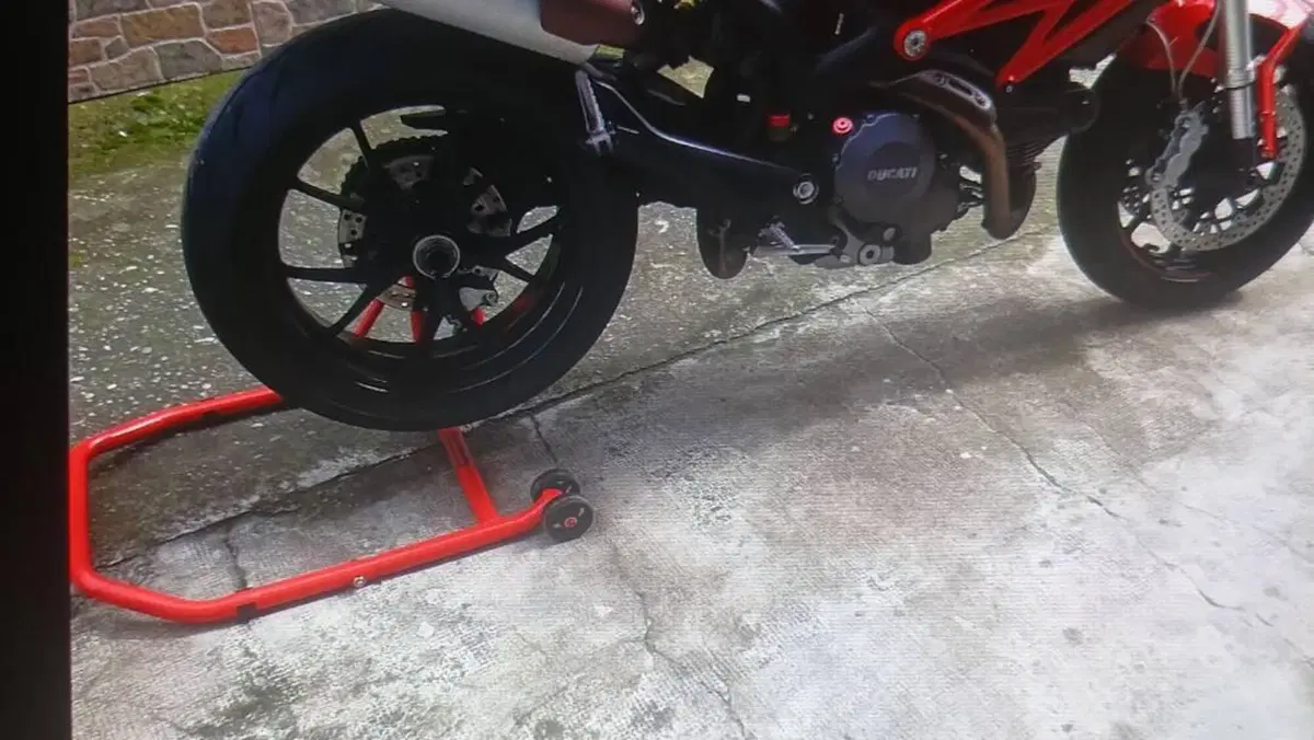 Ducati Monster 796 (2010 - 13)  (3)