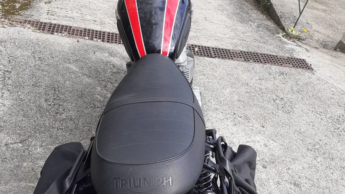 Triumph Bonneville T100 (2001 - 07) 