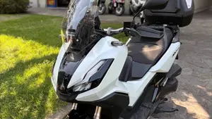 Honda ADV 350 (2022 - 24)  (3)