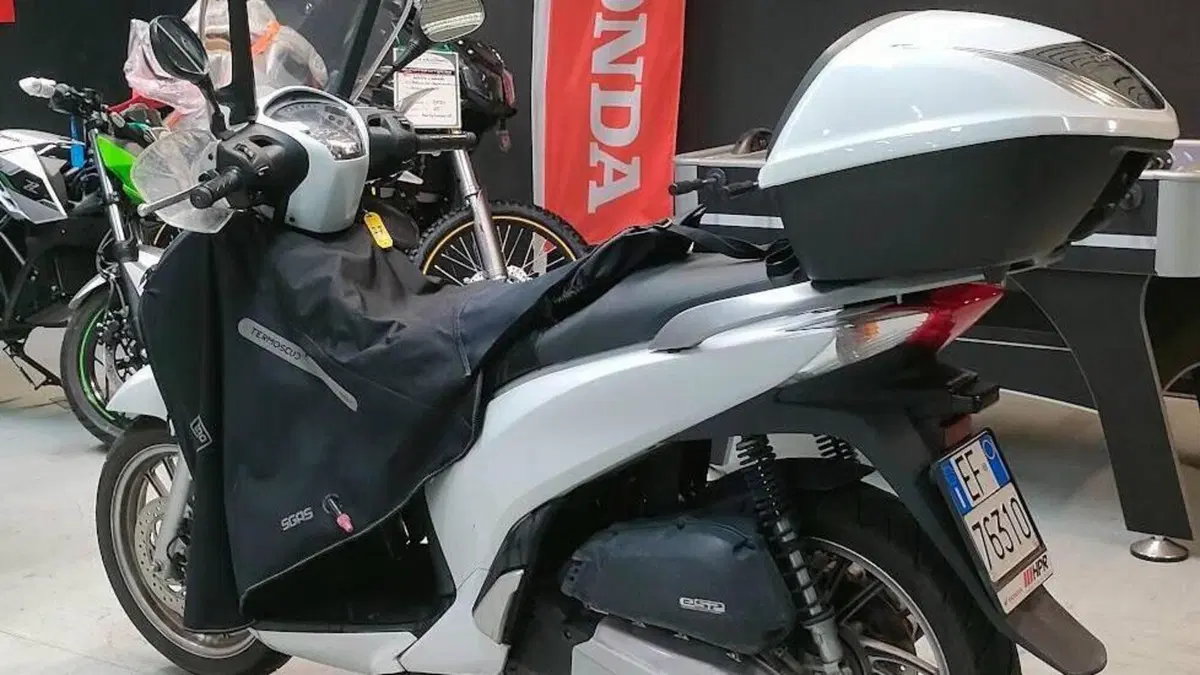 Honda SH 150i ABS (2013 - 16)  (3)