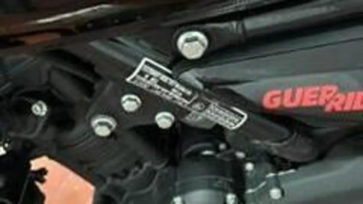Royal Enfield Guerrilla 450 (2024 - 26)  (8)