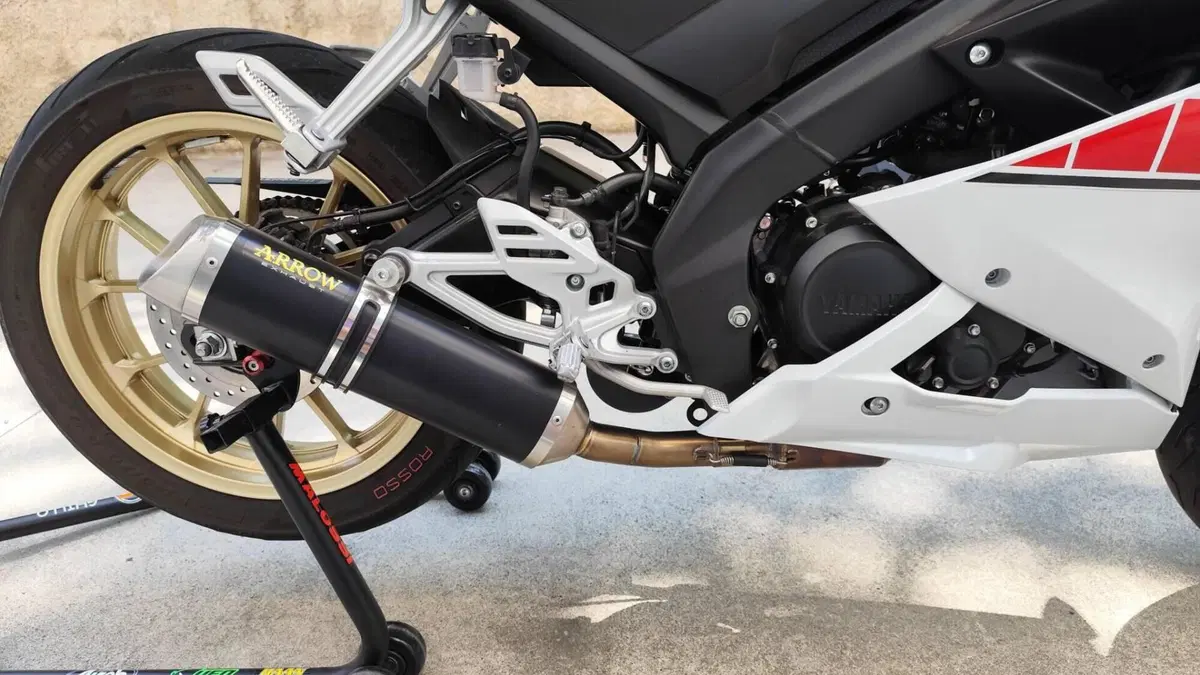 Yamaha YZF R125 (2021 - 22)  (6)
