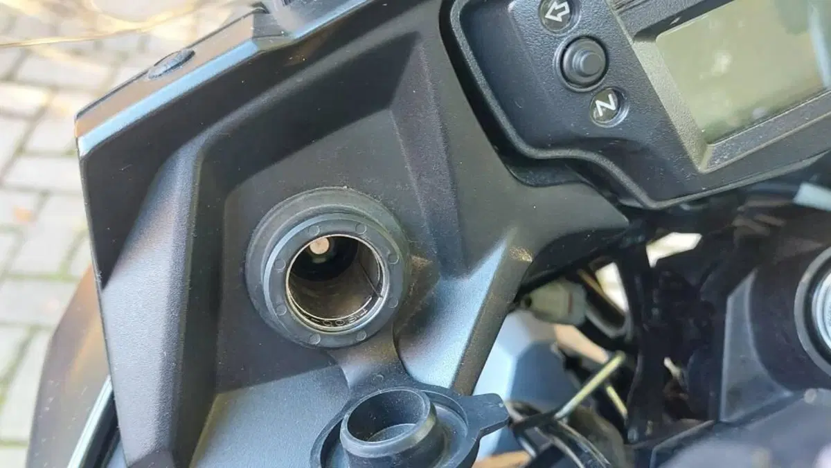 Kawasaki Versys 650 Grand Tourer (2017 - 20)  (16)