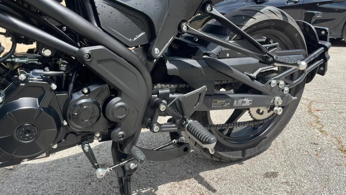 Benelli Leoncino 125 (2022 - 25)  (10)