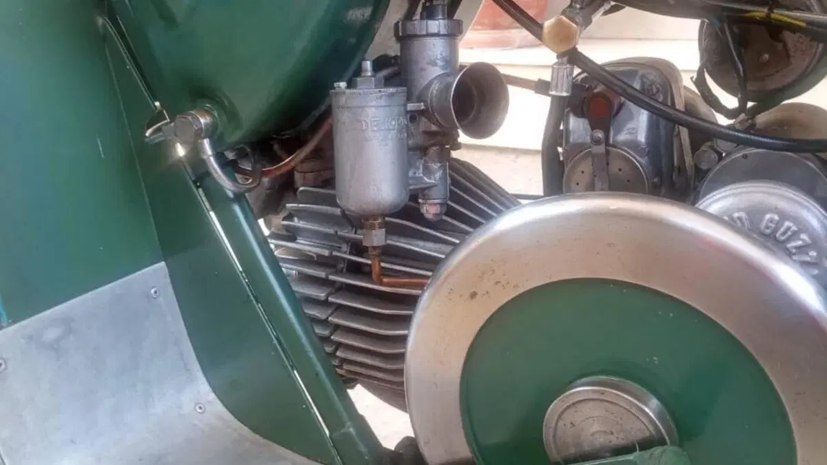 Moto Guzzi   (2)