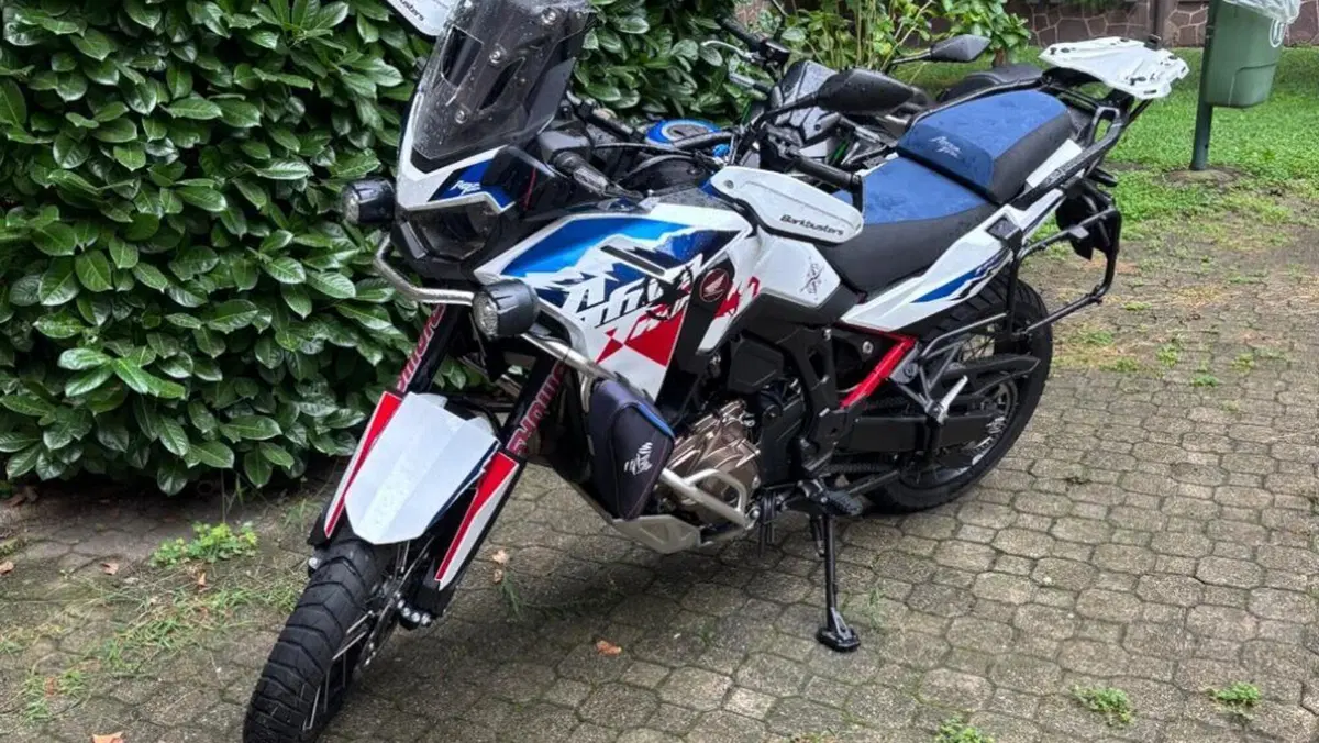 Honda Africa Twin CRF 1100L ES DCT (2024 - 26)  (2)