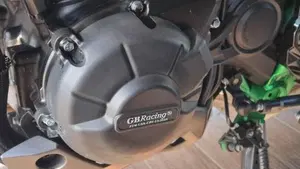 Kawasaki Z 900 (2025 - 26)  (8)