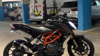 KTM 390 Duke (2021 - 23) usata