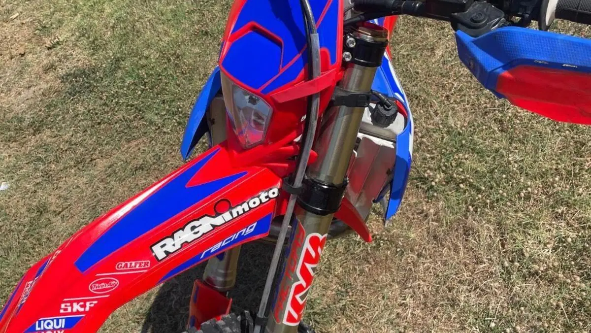 Betamotor RR 300 2T Enduro Racing (2023)  (4)