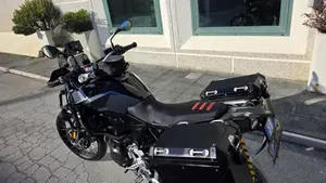 Bmw F 900 GS (2024 - 26)  (2)