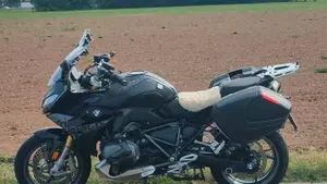 Bmw R 1250 RS (2021 - 25)  (2)