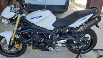 Triumph Street Triple R (2009 - 12) usata