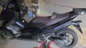 Yamaha T-Max 500 (2008 - 12)  (3)
