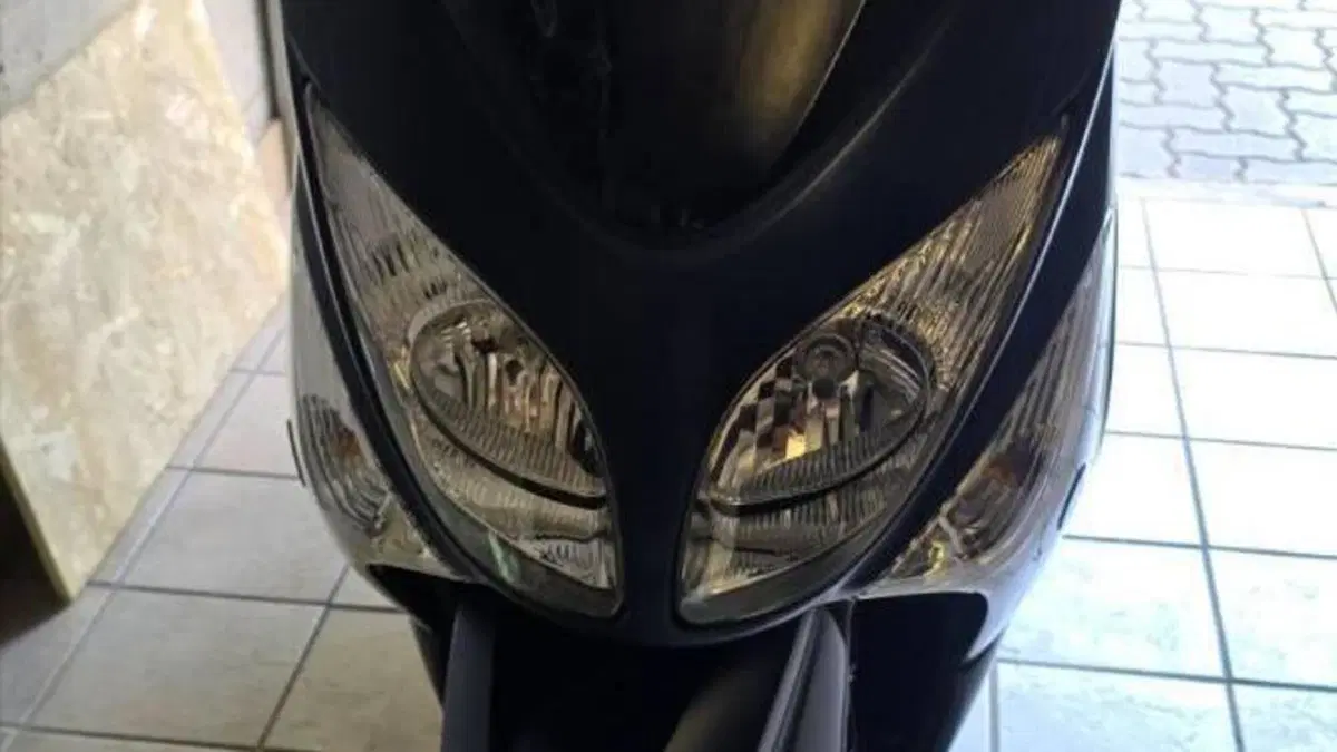 Yamaha T-Max 500 (2008 - 12)  (4)