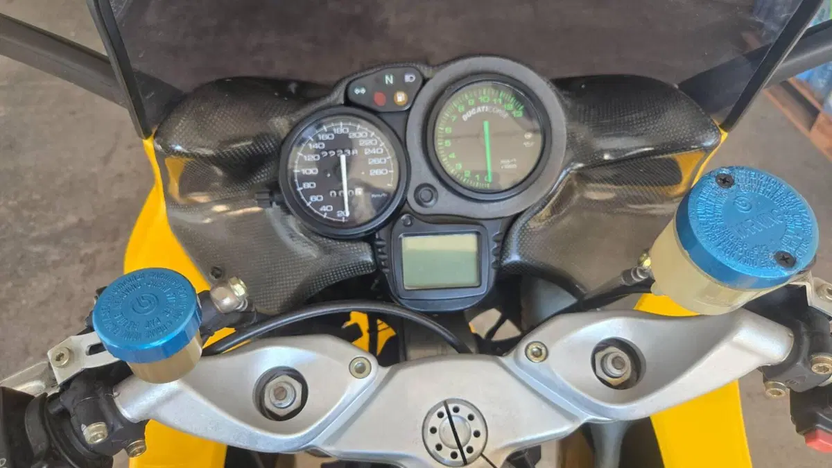 Ducati ST4 (1999 - 02)  (5)