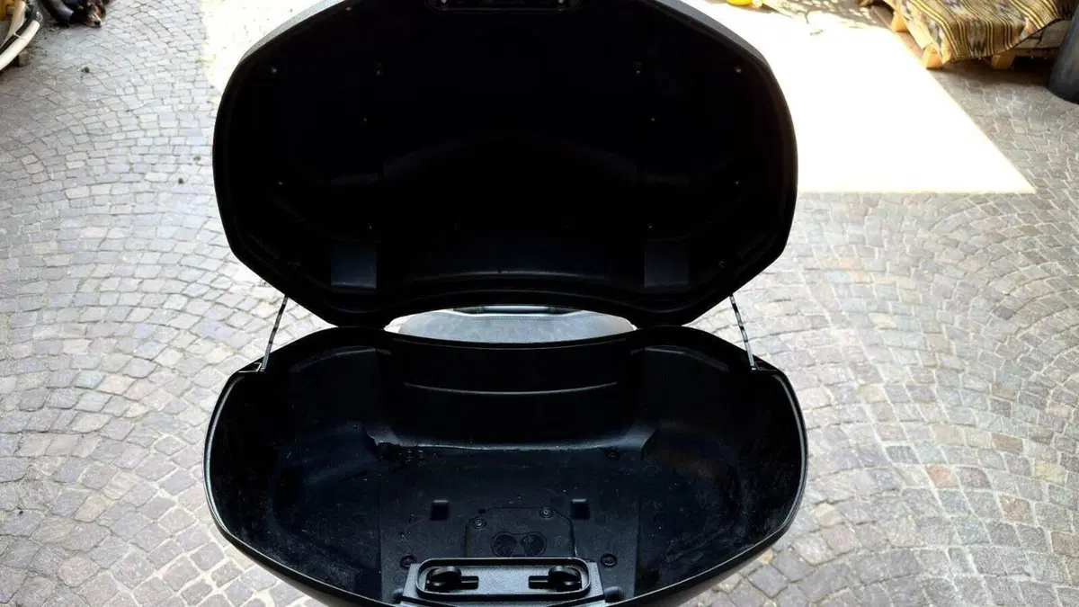 Yamaha T-Max 560 Tech Max (2022 - 24)  (8)