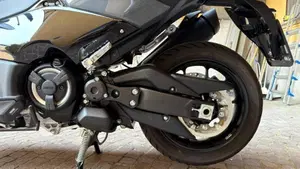 Yamaha T-Max 560 Tech Max (2022 - 24)  (9)