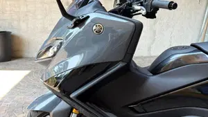 Yamaha T-Max 560 Tech Max (2022 - 24)  (13)