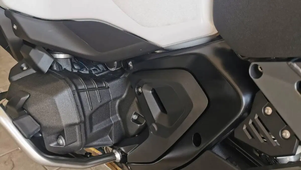 Bmw R 1300 GS Adventure Trophy (2025 - 26)  (3)