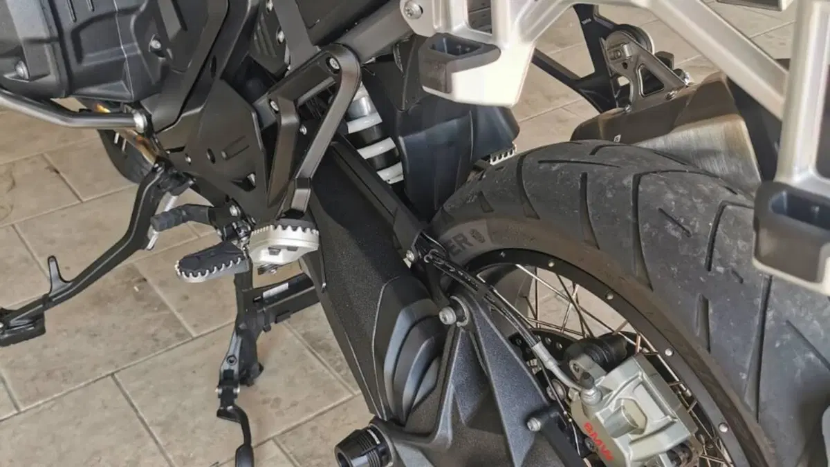 Bmw R 1300 GS Adventure Trophy (2025 - 26)  (4)