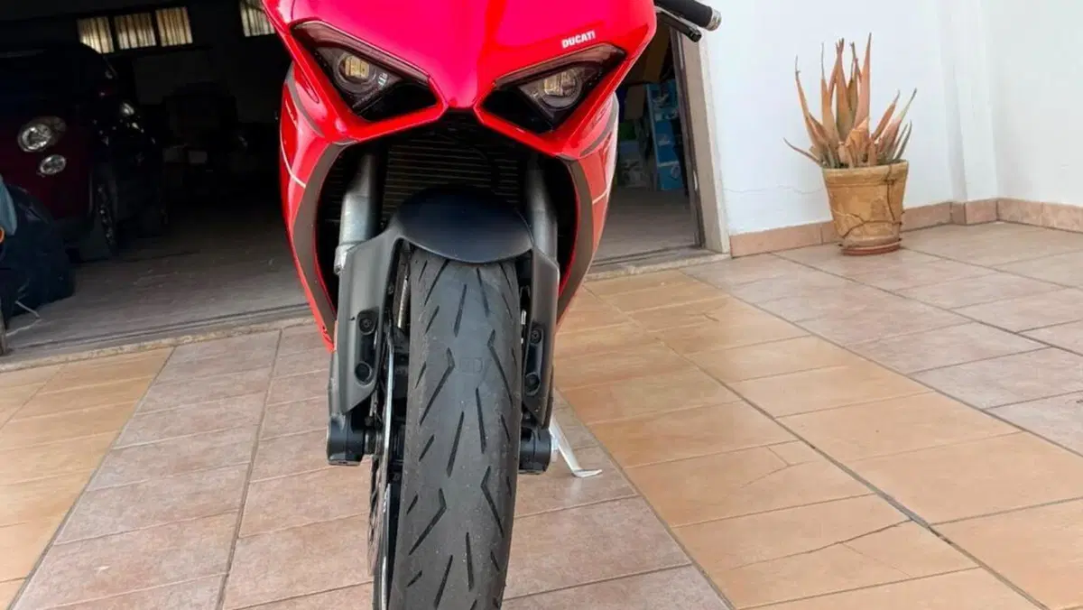 Ducati Panigale V2 (2021 - 24)  (2)