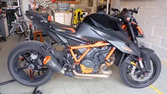 KTM 1290 Super Duke R (2021) usata