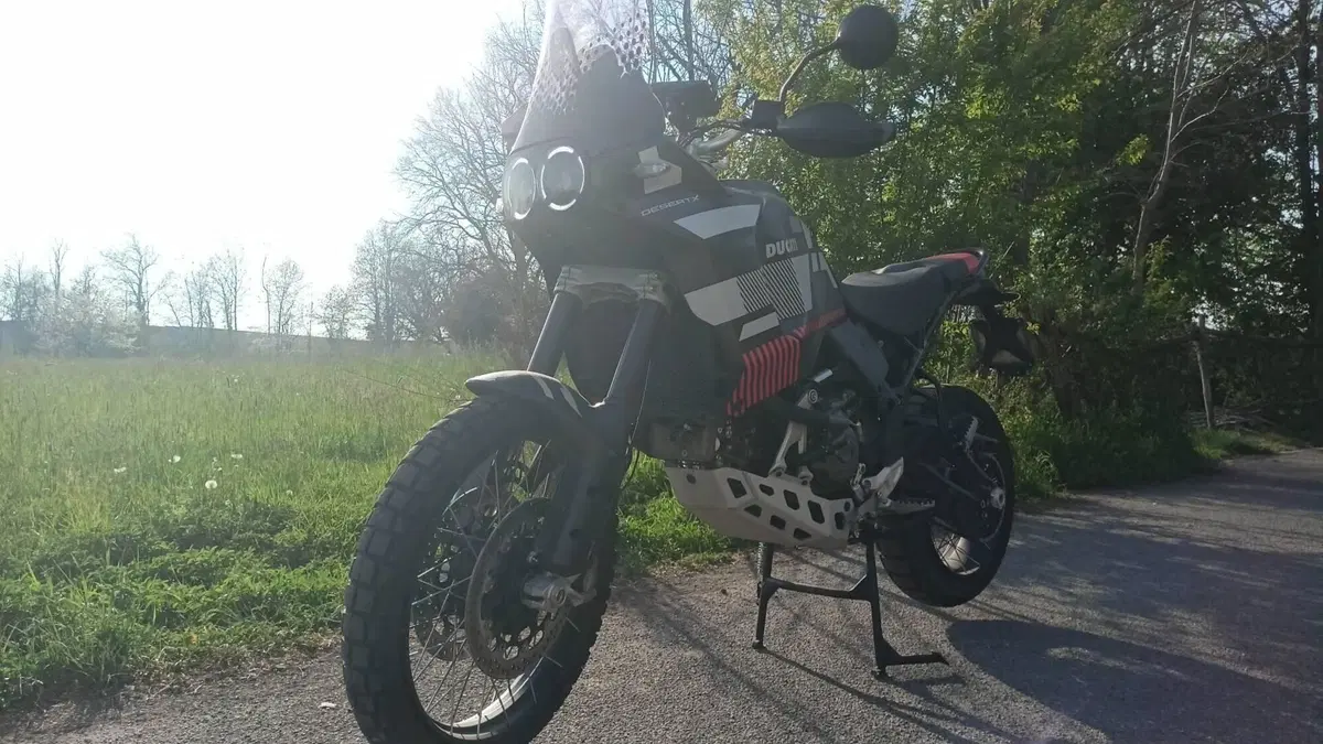 Ducati DesertX (2022 - 25)  (2)