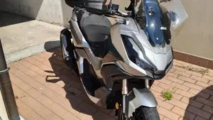 Honda ADV 350 (2022 - 24)  (5)