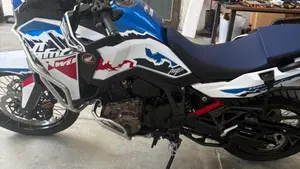 Honda Africa Twin CRF 1100L ES DCT (2024 - 26)  (2)