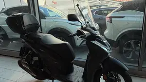 Honda SH 150i Sport (2024 - 25)  (3)